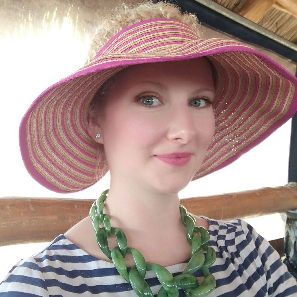 Meet your Posher, Alesya